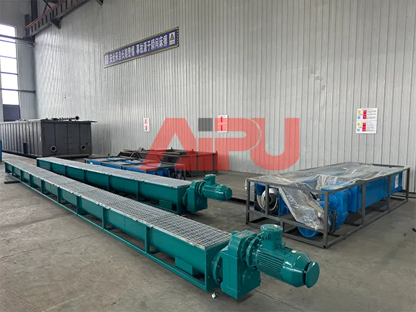 Screw conveyors be delivered to oil and gas drilling rigs