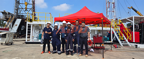 The XJ450 solids control system produced by Aipu Solid Control Co., Ltd is being installed and debug